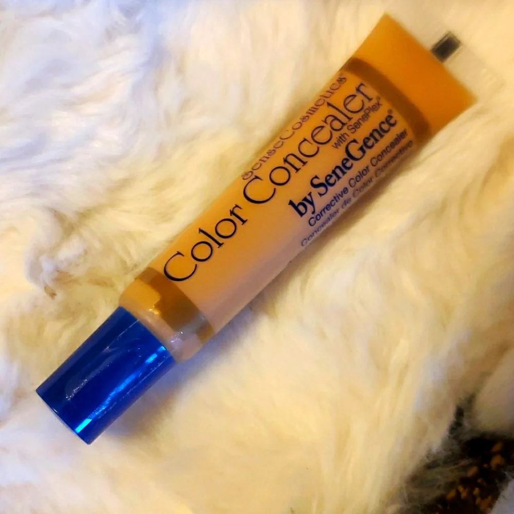 SeneGence color concealer in Medium